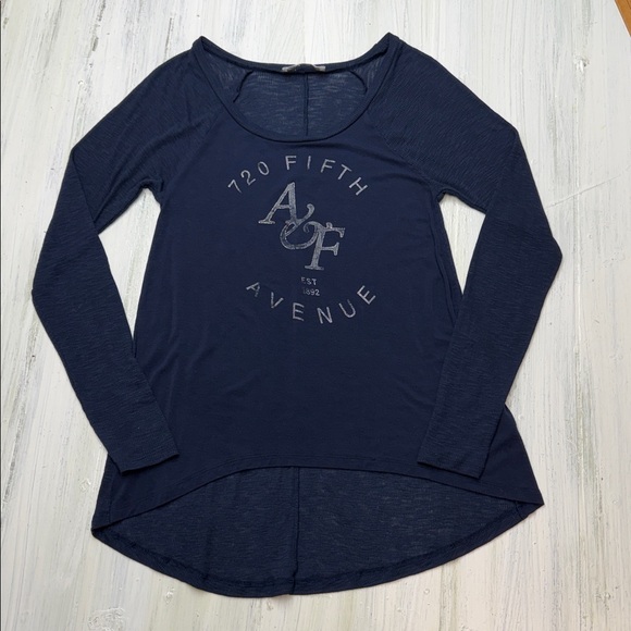 Abercrombie & Fitch Navy Blue Graphic High-Low Long Sleeve Top Sz XS - Picture 6 of 10